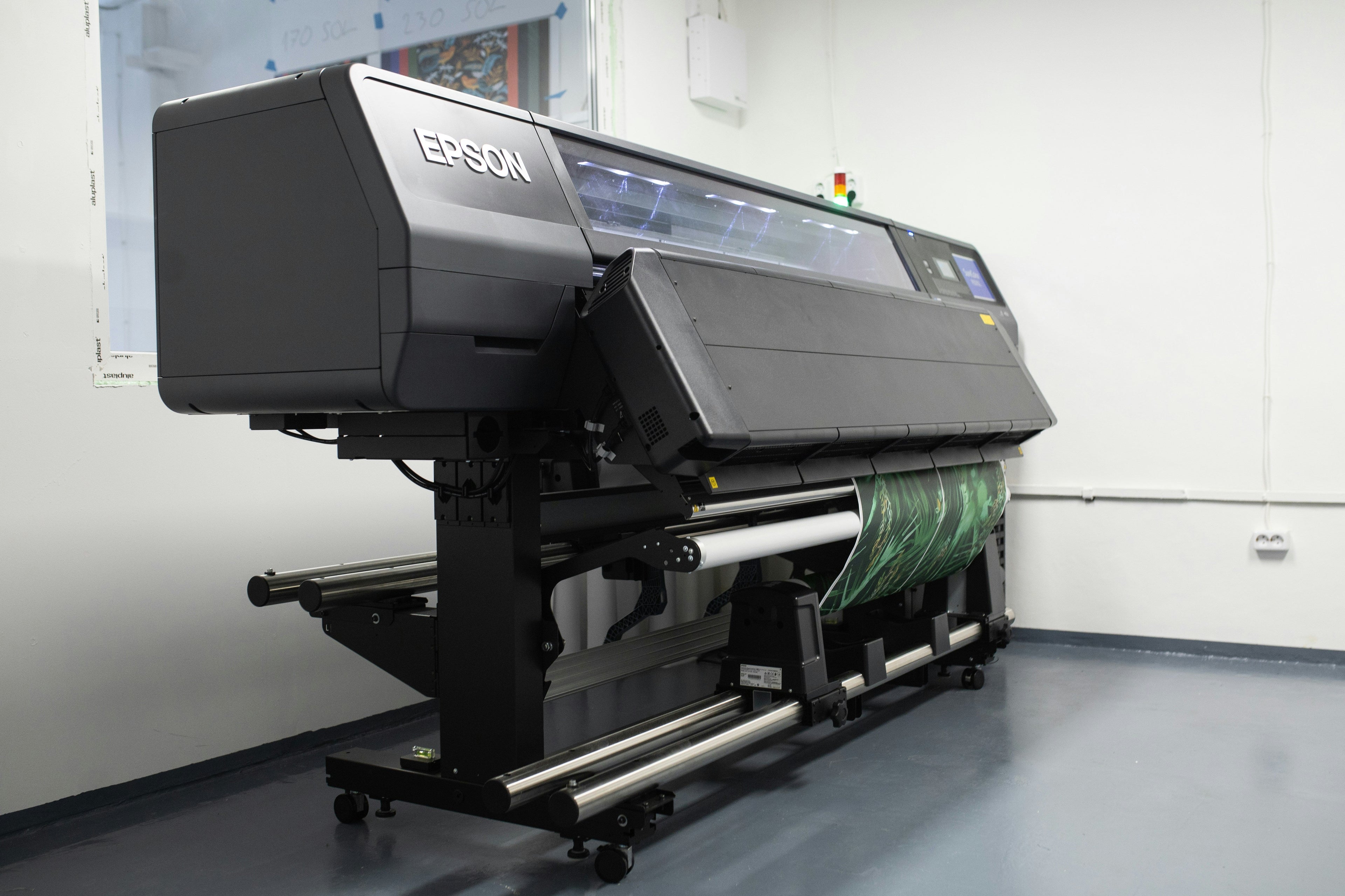 Why Professional Giclée Prints Beat Home Printing Every Time